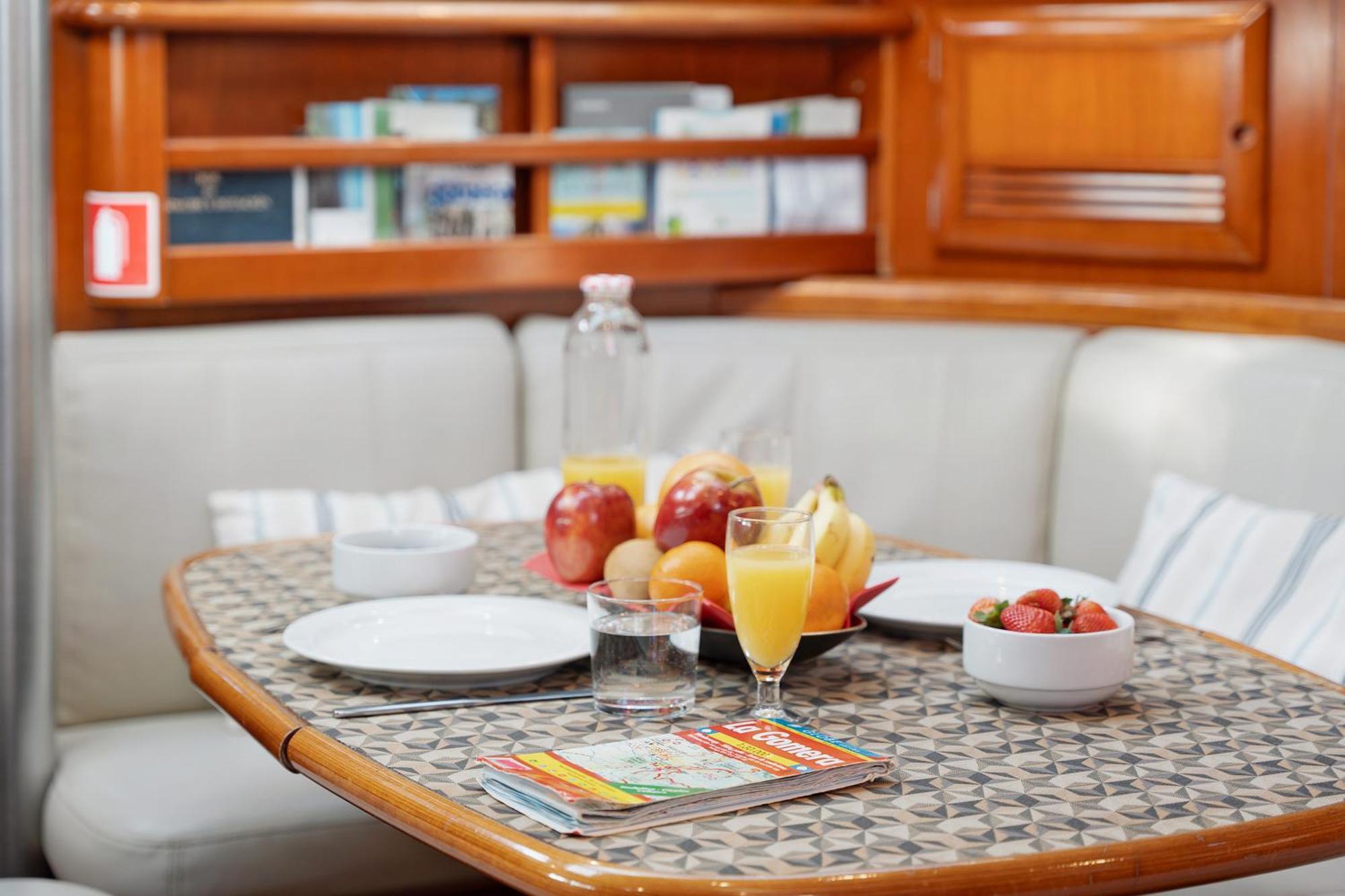 Hotel Pato Lucas Sail Boat San Sebastián de la Gomera Esterno foto